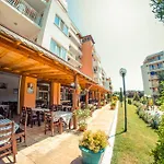 Sea Club Complex